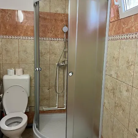 Privatunterkunft Casa Vio Parter *